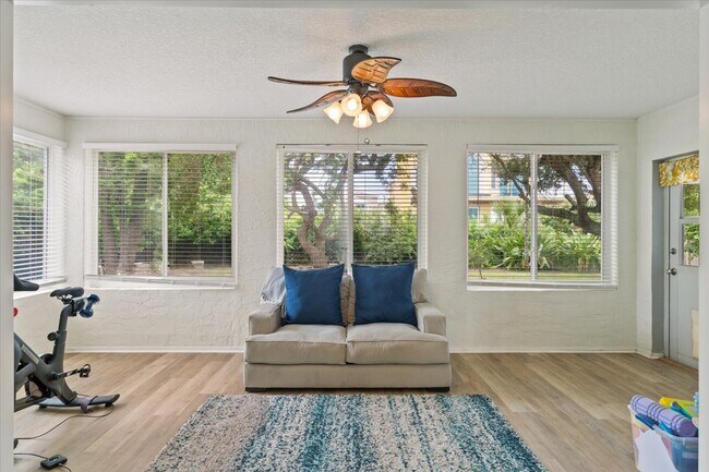 Building Photo - 131 Barrier Isle Dr