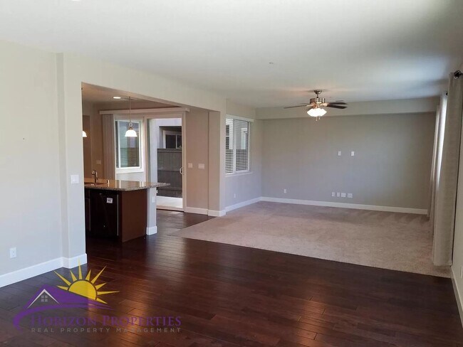 Building Photo - Spacious 5 Bed 4 Bath 3 Car Garage 2,980 Sq. Ft. Fiddyment Ranch Home in Roseville