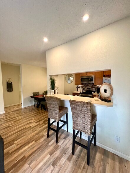 Building Photo - 1201 Glen Cove Pky