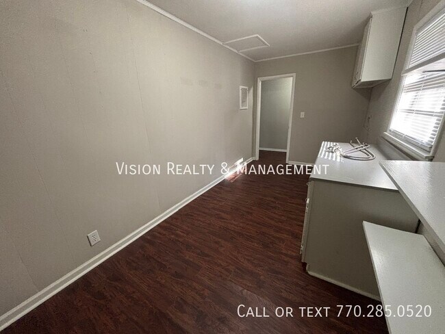 Building Photo - 3608 Sir Michael Dr