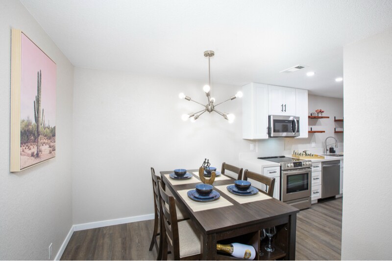 Building Photo - 680 N Ashurst Ct