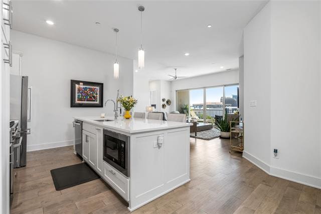 Building Photo - 15875 Spectrum Dr