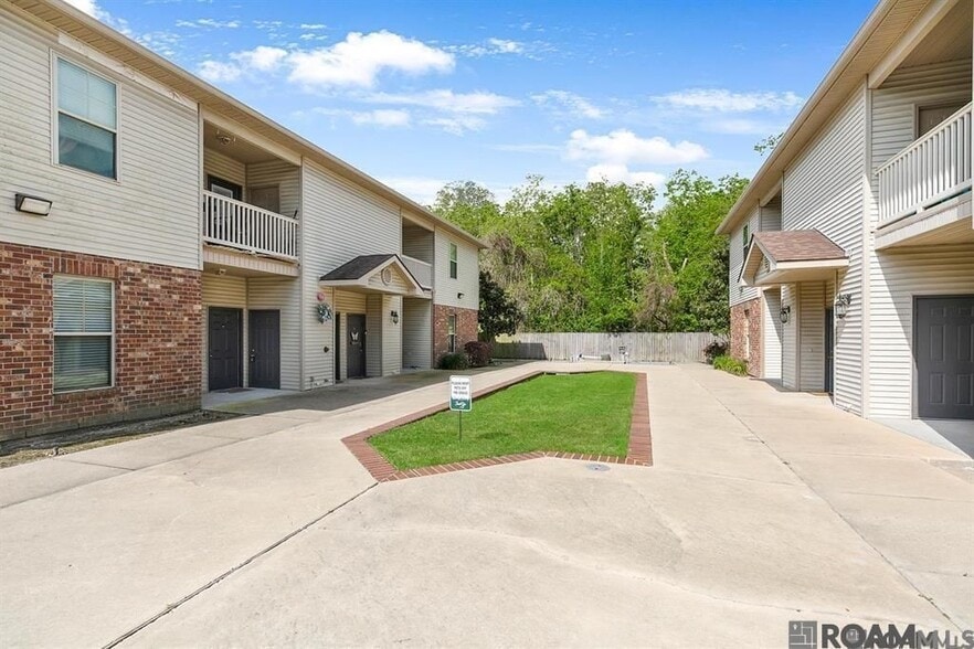 Building Photo - 1362 Brightside Dr