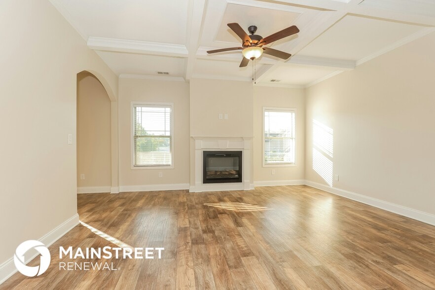 Building Photo - 2230 Pathfinder Dr