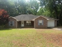 Building Photo - 30 Spanish Moss Cir
