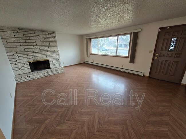 Building Photo - 4023 N Argonne Rd