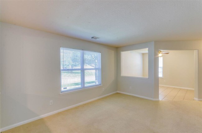 Building Photo - 3302 Legends Landing Dr