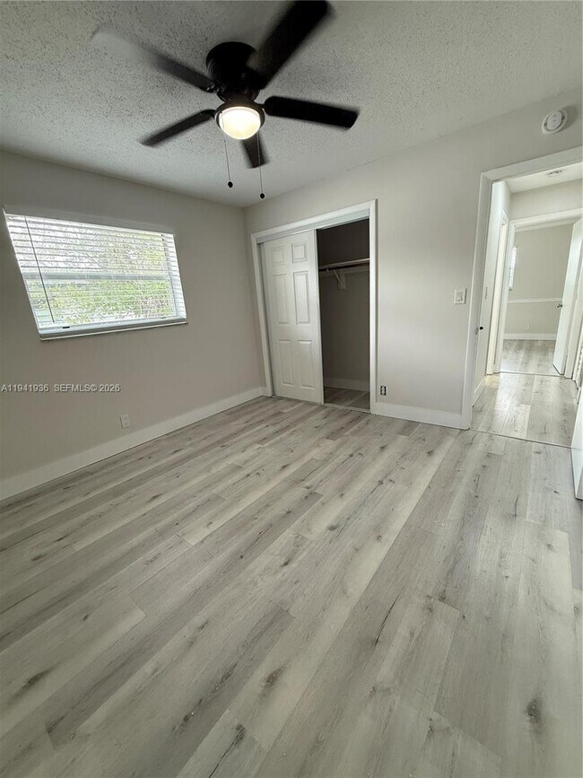 Building Photo - 921 SW 74th Terrace