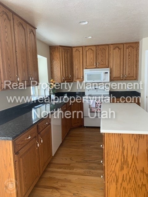 Building Photo - 5 Bedroom Home Centrally Located In Fruit ...