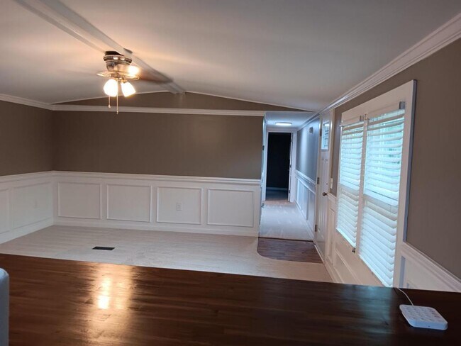 Building Photo - 1741 Horne Rd