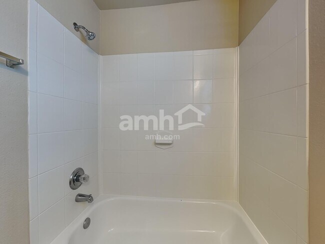 Building Photo - 3743 Jewel Point Dr