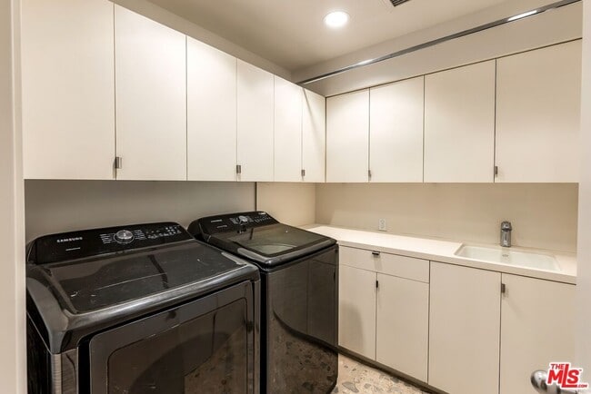 Building Photo - 4035 Van Buren Pl