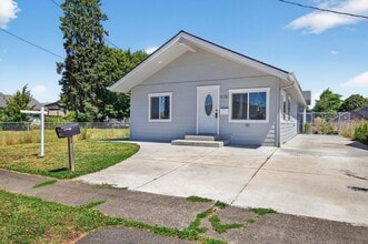 Building Photo - Remodeled open concept home with shop!