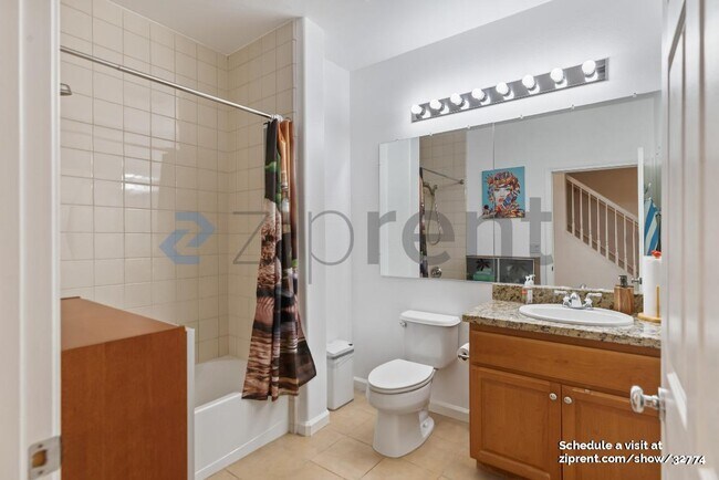 Building Photo - 929 Glen Valley Terrace