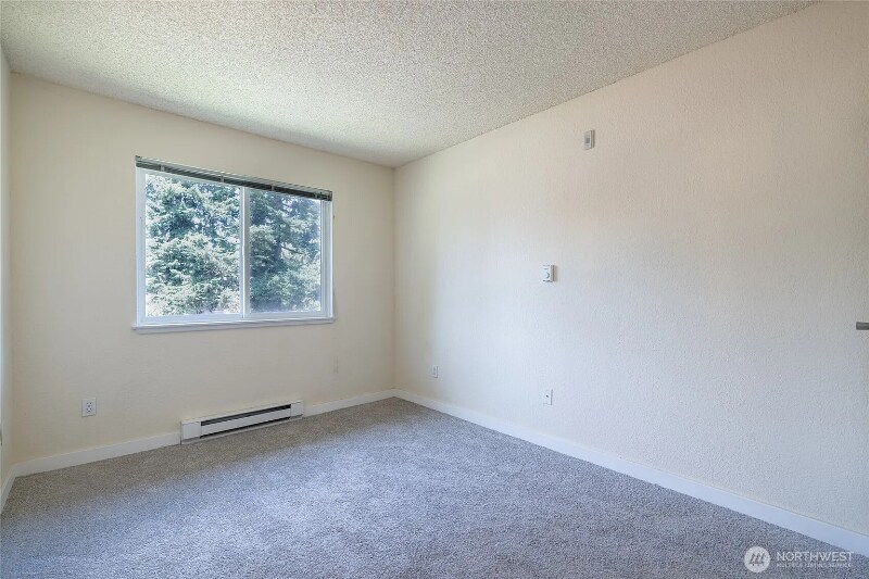 Building Photo - 12617 NE 130th Way