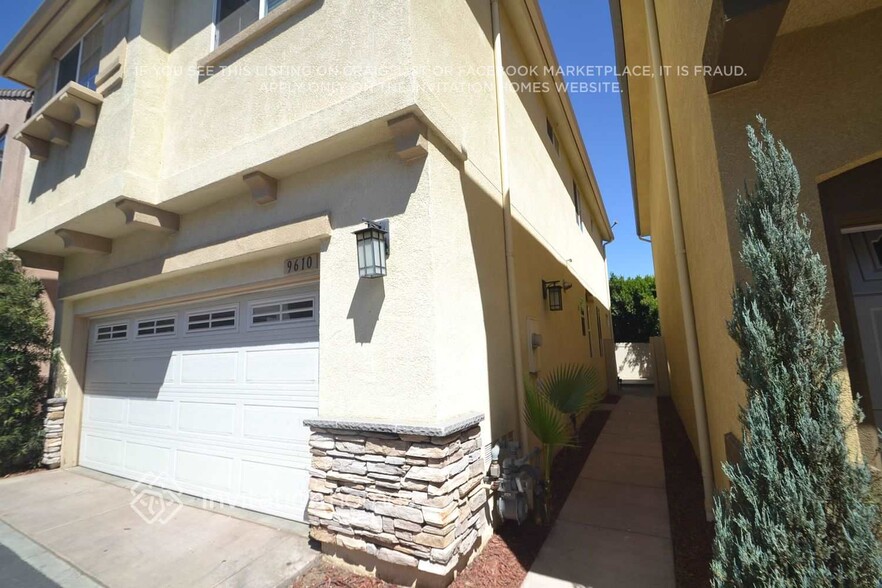 Building Photo - 9610 Cherry Hill St
