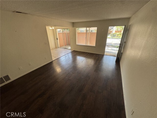 Building Photo - 16748 Cedarwood Cir