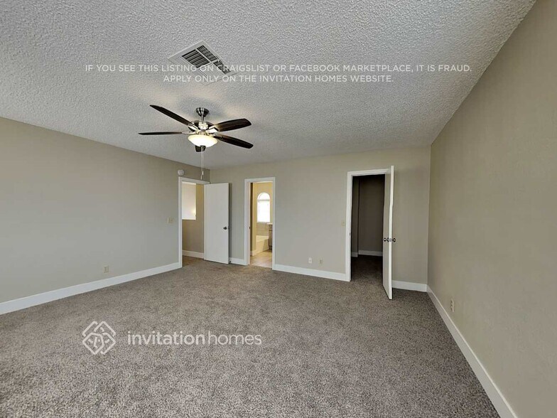 Building Photo - 1401 Lucia Dr