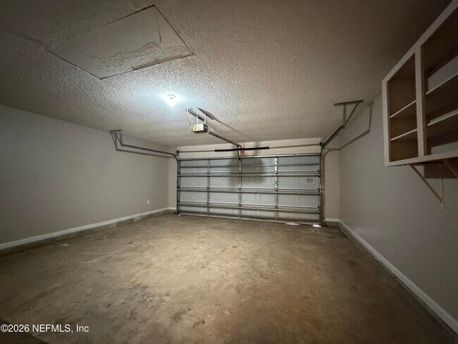 Building Photo - 4339 Hanging Moss Dr