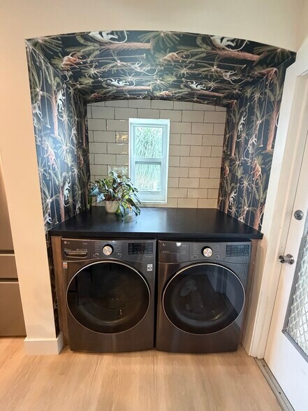 Building Photo - 818 SE 4th St