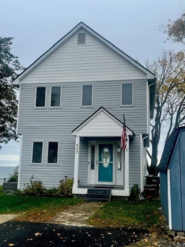 Primary Photo - Gorgeous Water Front Home with Beach Access