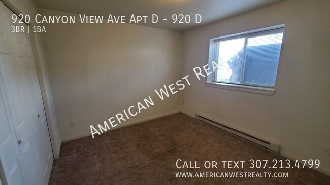 Building Photo - 920 Canyon View Ave
