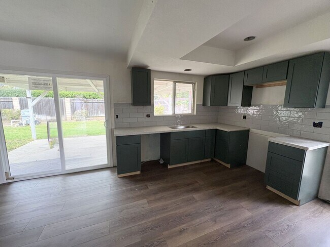 Building Photo - Coming Soon! Red Hill Home 11/01/25