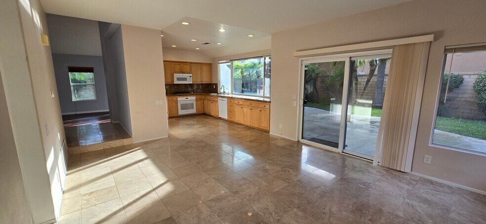 Building Photo - 766 S Morningstar Dr