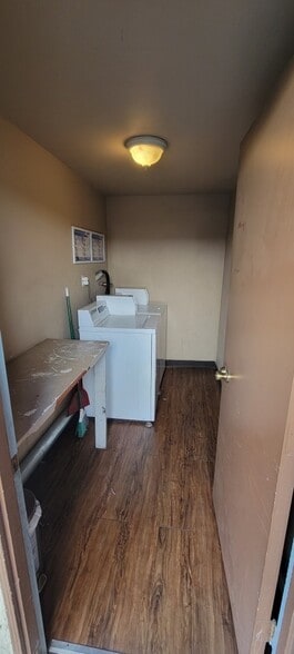 laundry room - 14607 Gilmore St