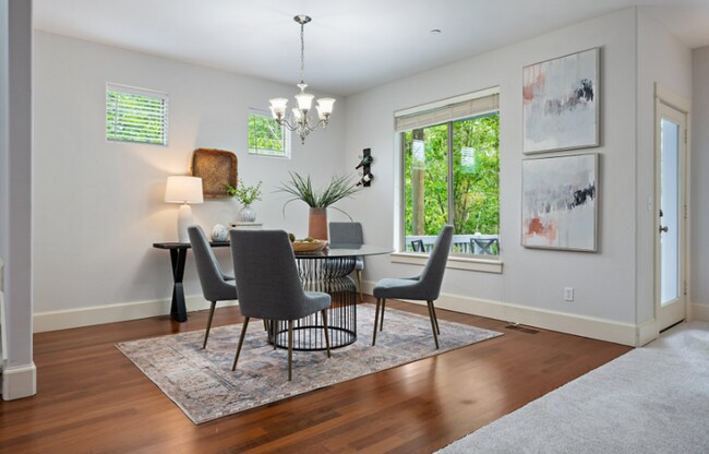 Building Photo - Spacious 5-Bedroom Retreat with Private Gr...