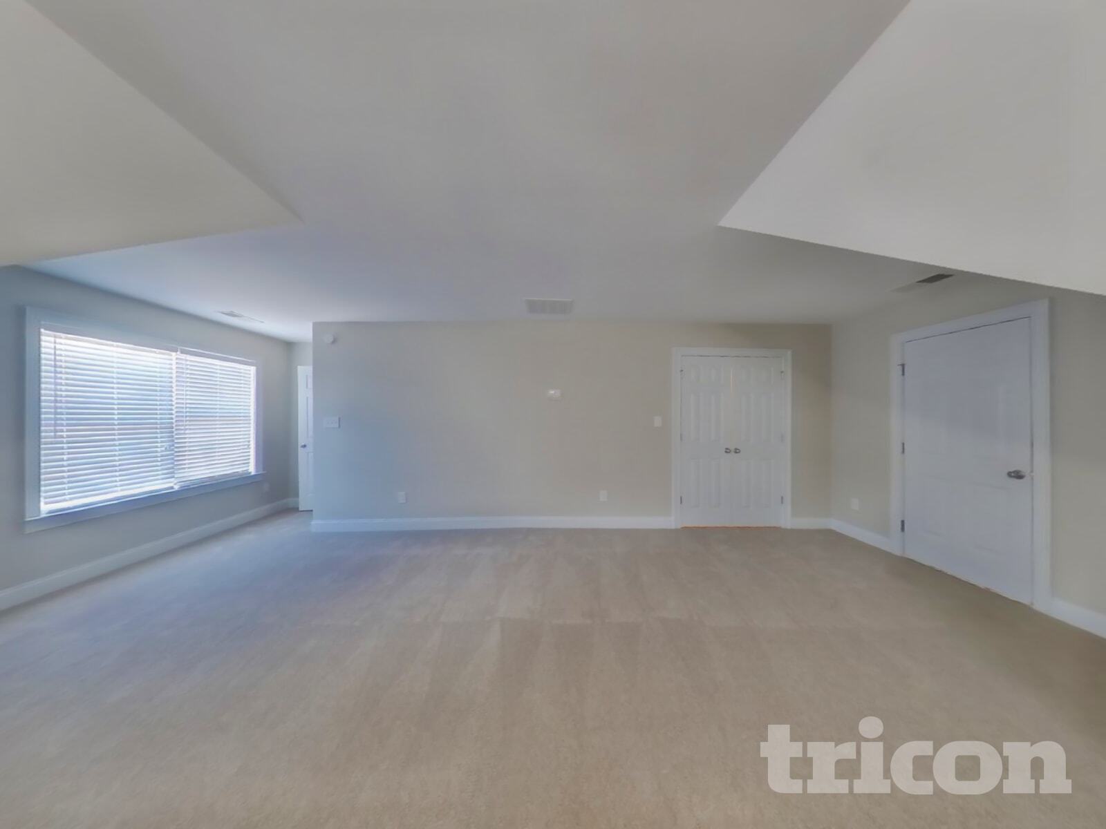 Building Photo - 400 Tomahawk Tr