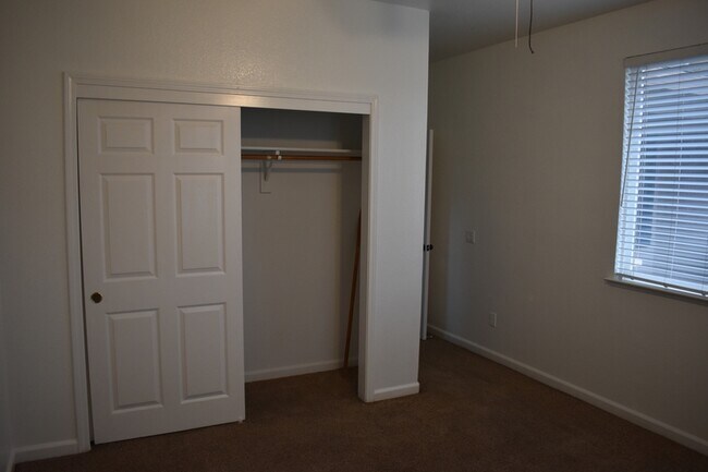 Building Photo - 1234 Catalina Dr