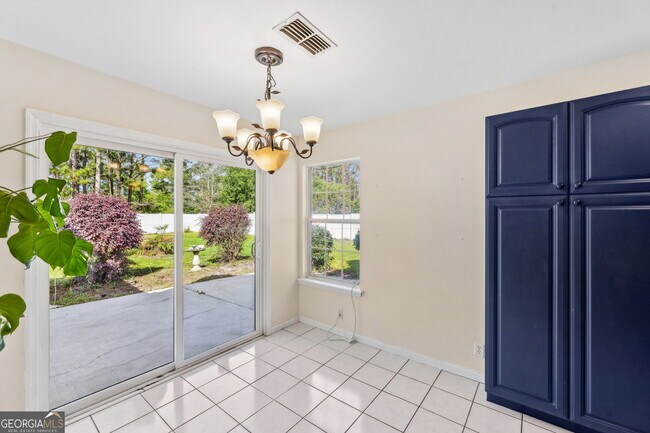 Building Photo - 81 Retreat Pl