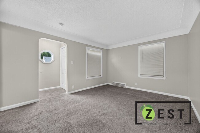 Building Photo - 18226 Kentfield St