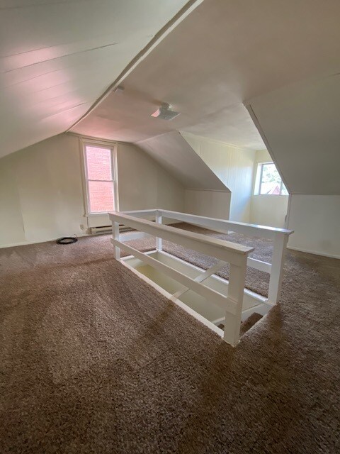 Third floor bonuse space - 5234 Holmes St