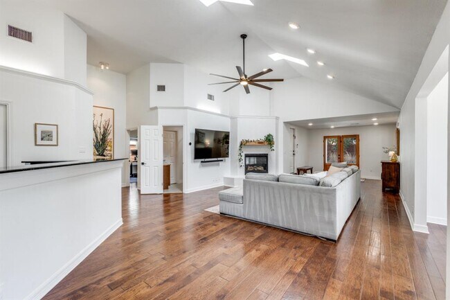 Building Photo - 1113 Taulbee Ln