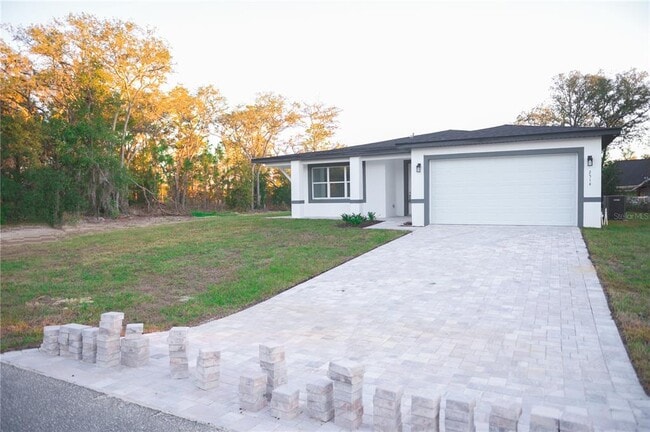Building Photo - 10034 N Darwin Way