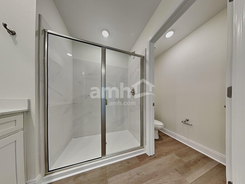 Building Photo - 972 Grafton Ridge Dr
