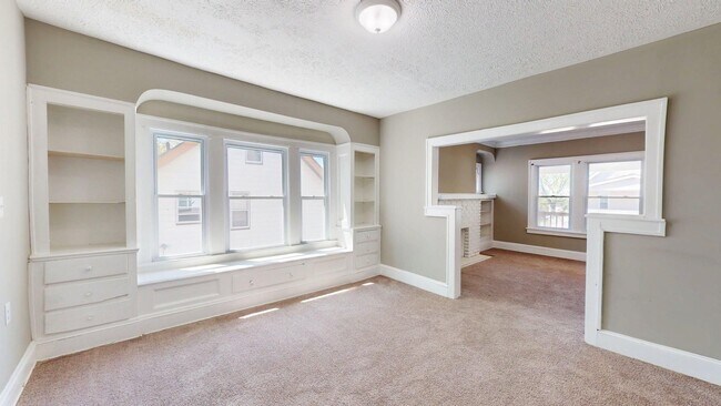 Building Photo - 3633 E 143rd St