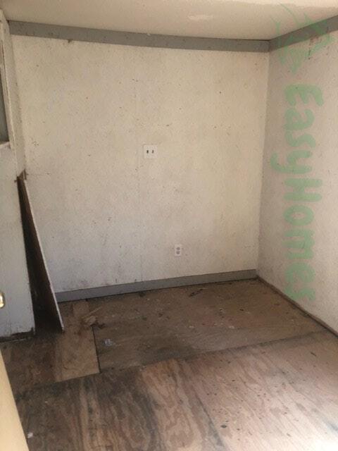 Building Photo - 824 S Main St