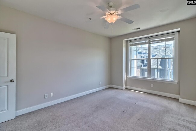 Building Photo - 118 Sandlapper Way