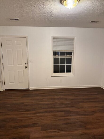 Building Photo - 1003 Whipporwill Dr