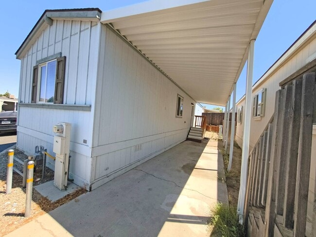 Building Photo - 356 Petrol Rd