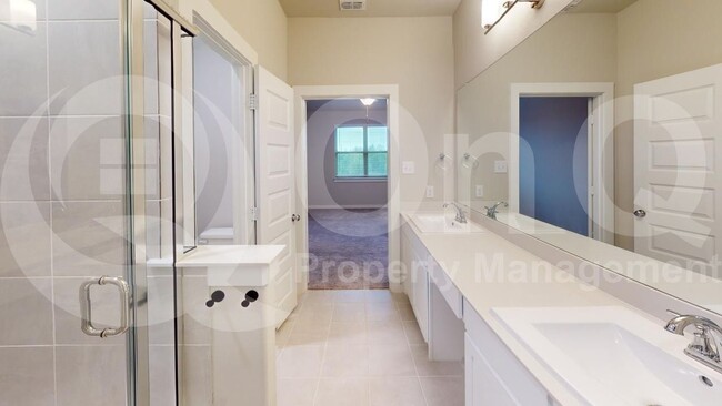 Building Photo - 11155 N 82nd Dr