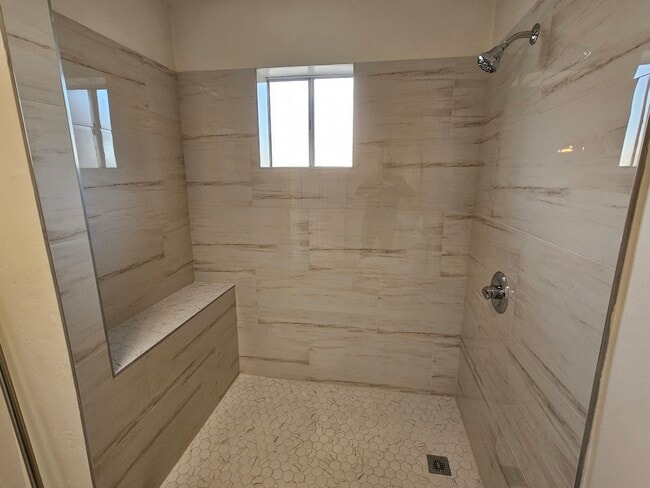 Building Photo - 4445 S Kostka Ave