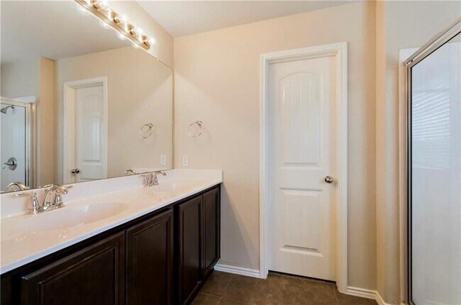 Building Photo - 9501 Sweetgum Dr