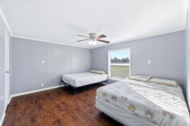 Building Photo - 2828 Sandusky Rd E