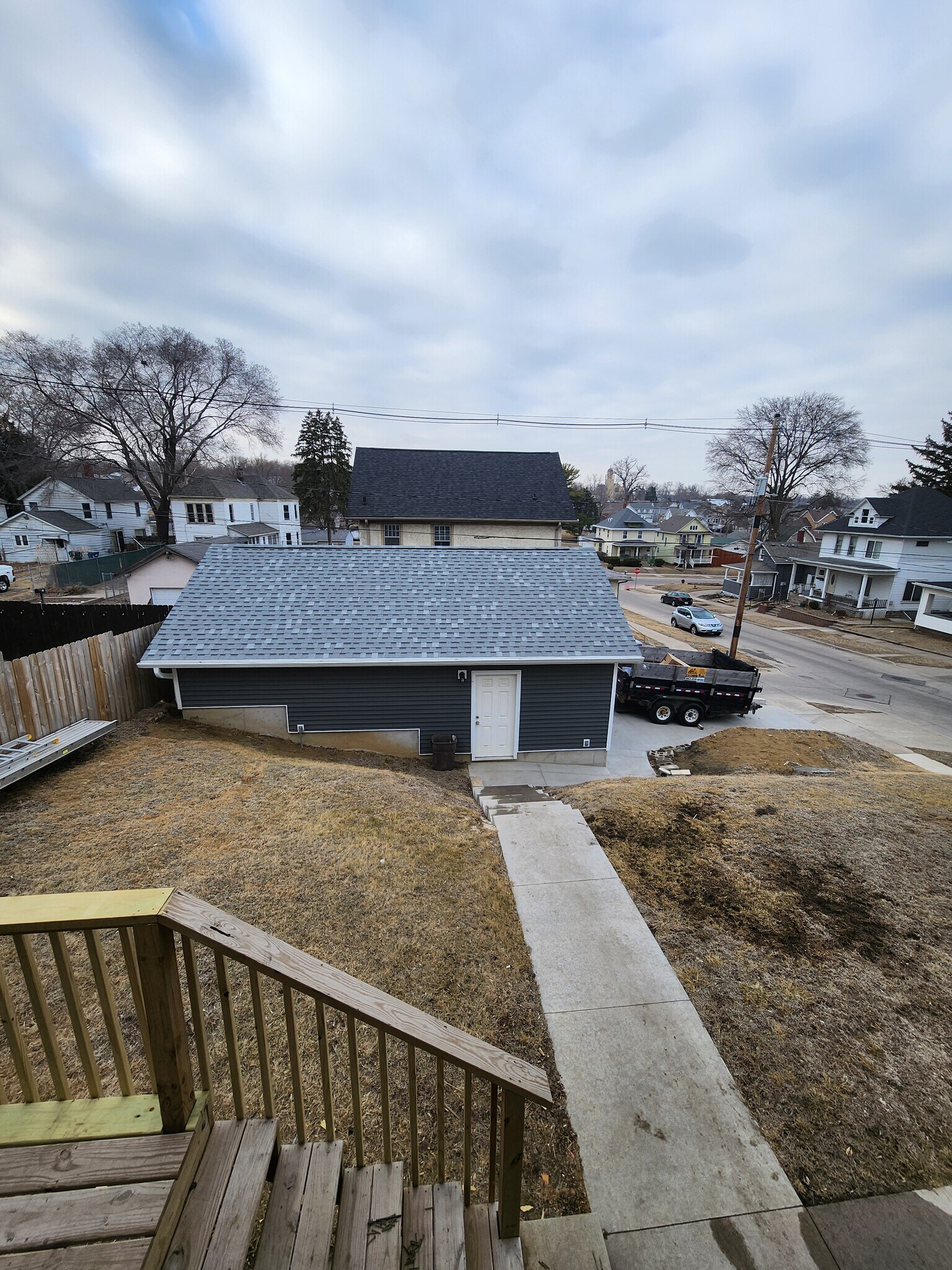 Building Photo - 403 W 4th St