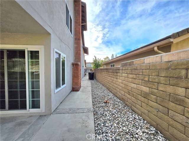 Building Photo - 2173 Seaview Dr