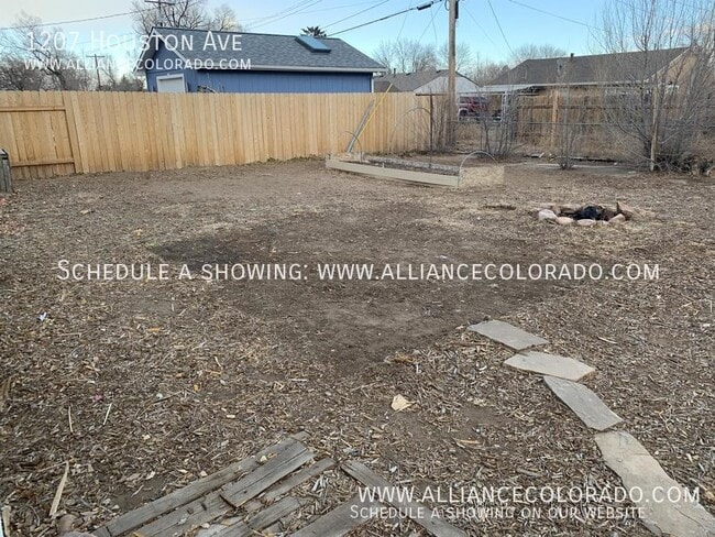 Building Photo - 1207 Houston Ave